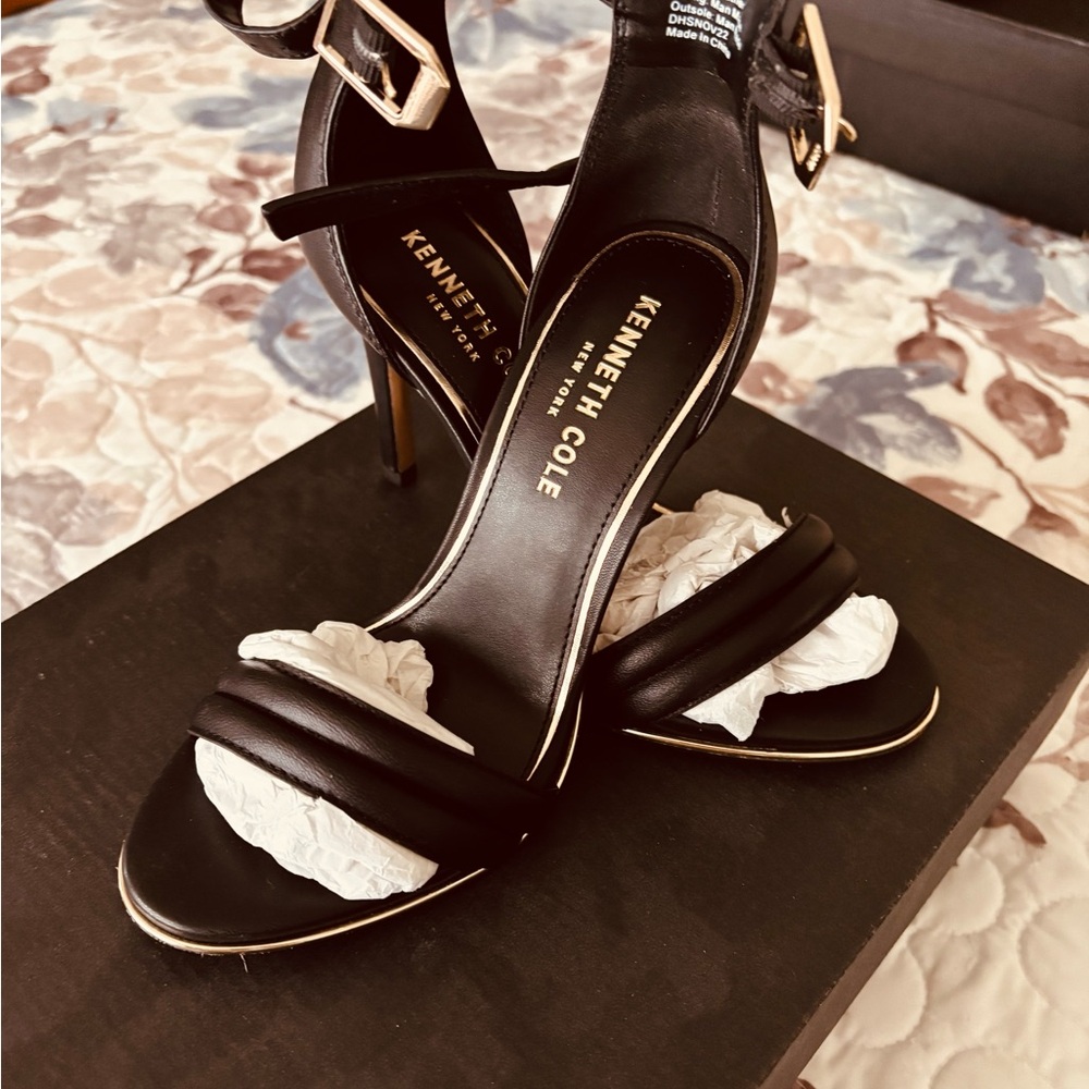 Kenneth Cole Black Women's Heeled Sandals